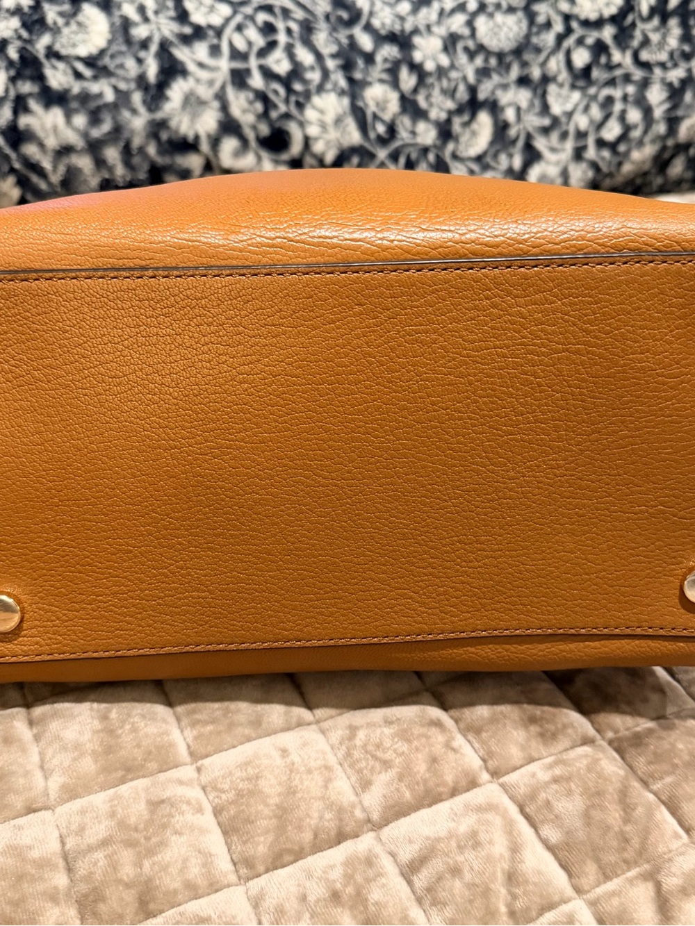 Michael Kors Tan Leather Satchel with Wallet and Detachable Strap - Picture 5 of 12